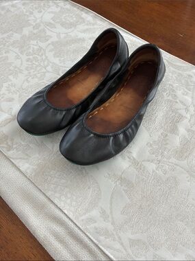 Tieks Matte Black Leather Ballet Flats